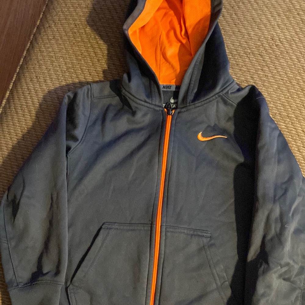Nike jacket size 6